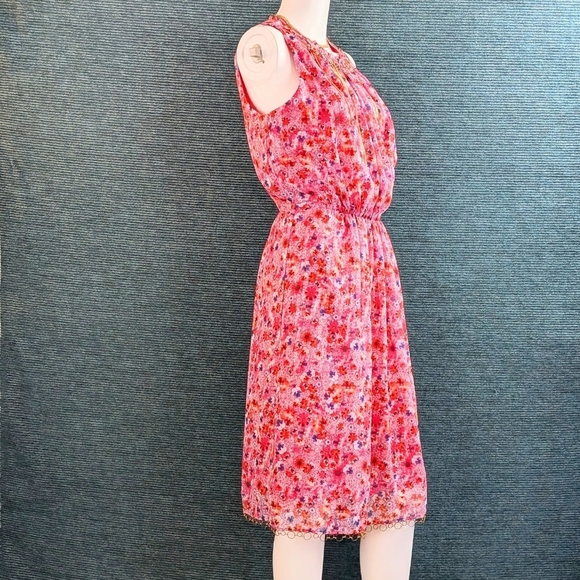 Tahari Seliah Dress Floral With Gold Chain Accents NWT - Picture 8 of 14